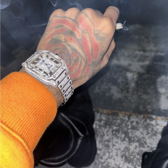 Cartier Santos watch GIA Certified SI1 diamonds pre owned no box - Picture 3 of 11